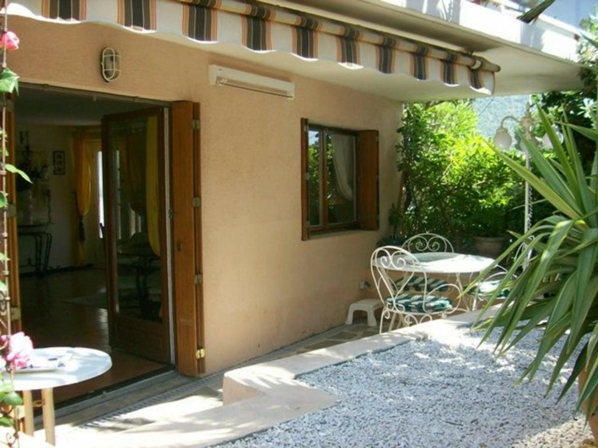 Appartement Cosy Avec Terrasse Et Parking, A 2 Pas De La Plage De Saint-Clair - Menage Inclus - Fr-1-251-12 Le Lavandou Exterior photo
